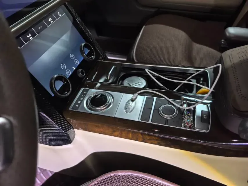 2021 Land Rover Range Rover 3.0T 360HP L6 8AT,autocango,china used car exporter,china ev exporter,chinese used car exporter,chinese used ev exporter