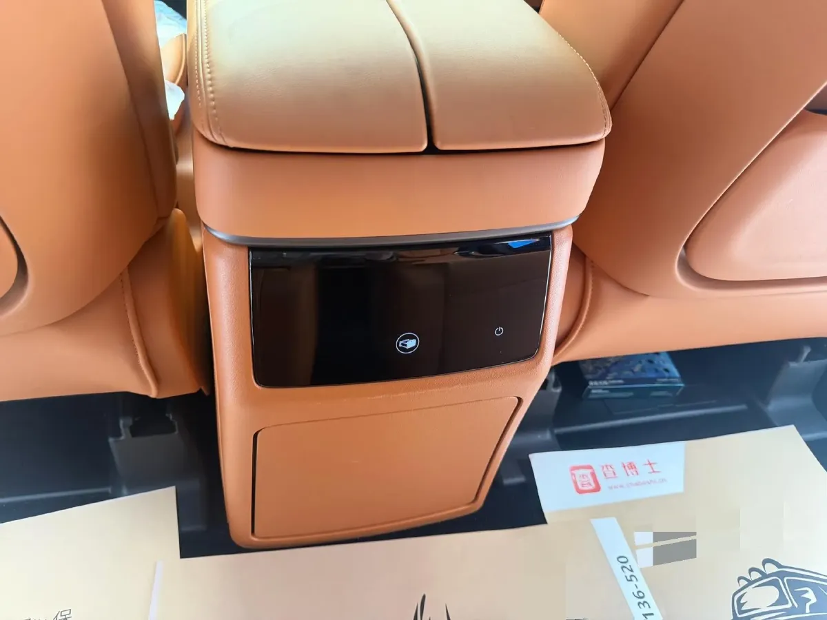 2025 WEY HighMountain 1.5T 170HP L4 4DHT PHEV,autocango,china used car exporter,china ev exporter,chinese used car exporter,chinese used ev exporter