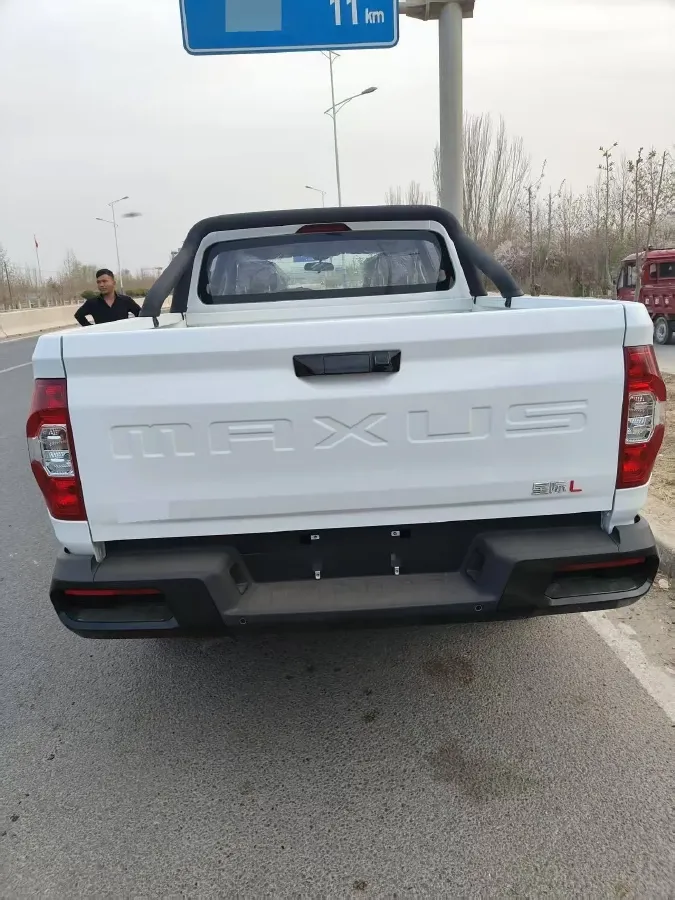 2023 MAXUS Interstellar 2.0T 143HP L4 6MT,autocango,china used car exporter,china ev exporter,chinese used car exporter,chinese used ev exporter