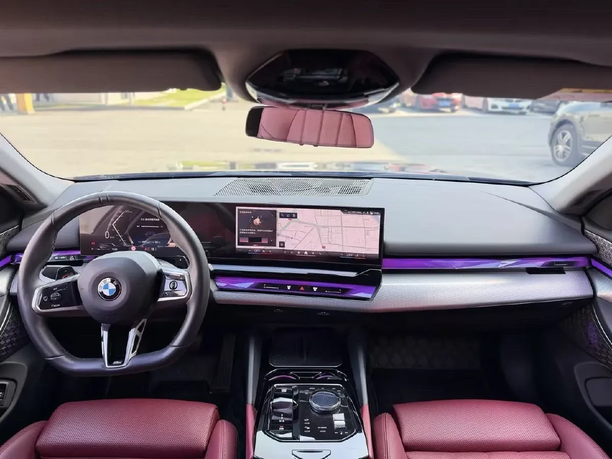 2024 BMW 5 Series 2.0T 190HP L4 8AT,autocango,china used car exporter,china ev exporter,chinese used car exporter,chinese used ev exporter