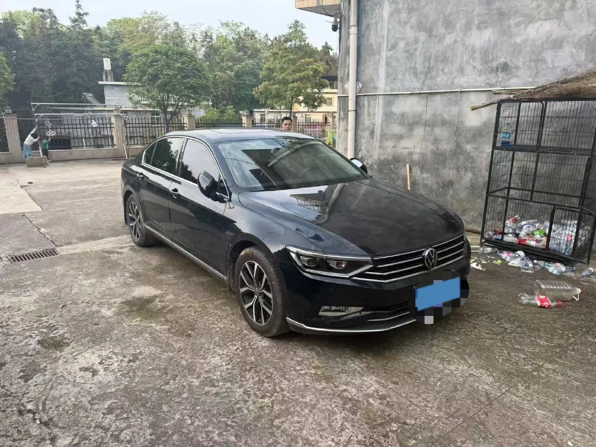 2020 Volkswagen Magotan 2.0T 186HP L4 7DCT,autocango,china used car exporter,china ev exporter,chinese used car exporter,chinese used ev exporter