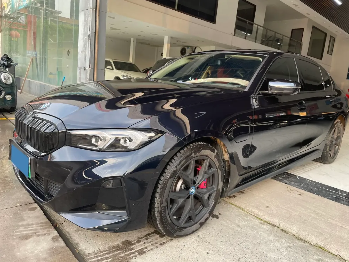 2024 BMW i3 BEV 70KWH,autocango,china used car exporter,china ev exporter,chinese used car exporter,chinese used ev exporter