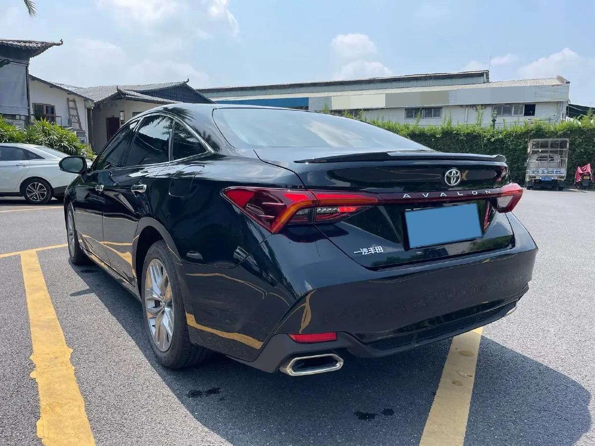 2021 Toyota Avalon 2.5L 209HP L4 8AT,autocango,china used car exporter,china ev exporter,chinese used car exporter,chinese used ev exporter