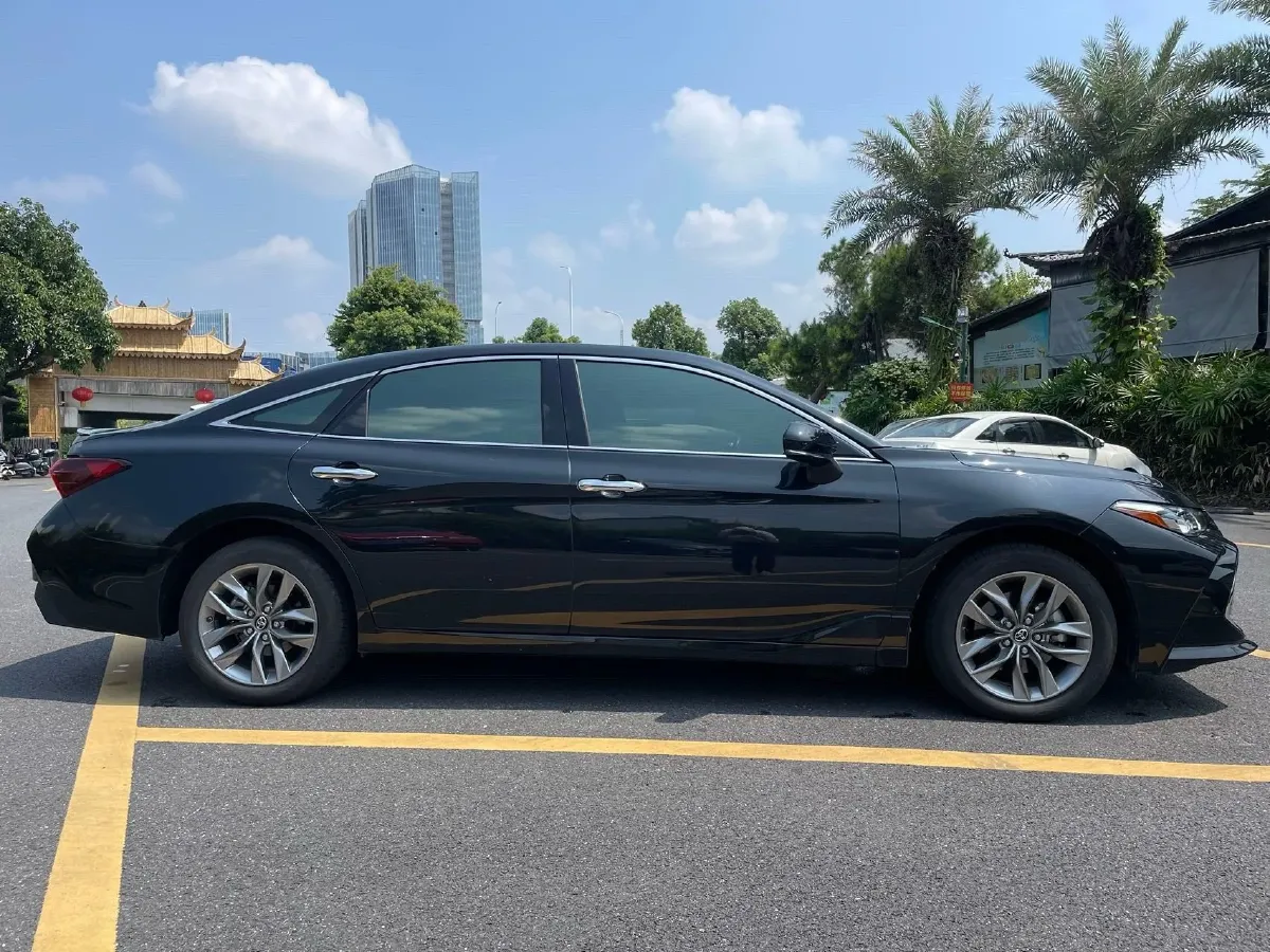 2021 Toyota Avalon 2.5L 209HP L4 8AT,autocango,china used car exporter,china ev exporter,chinese used car exporter,chinese used ev exporter