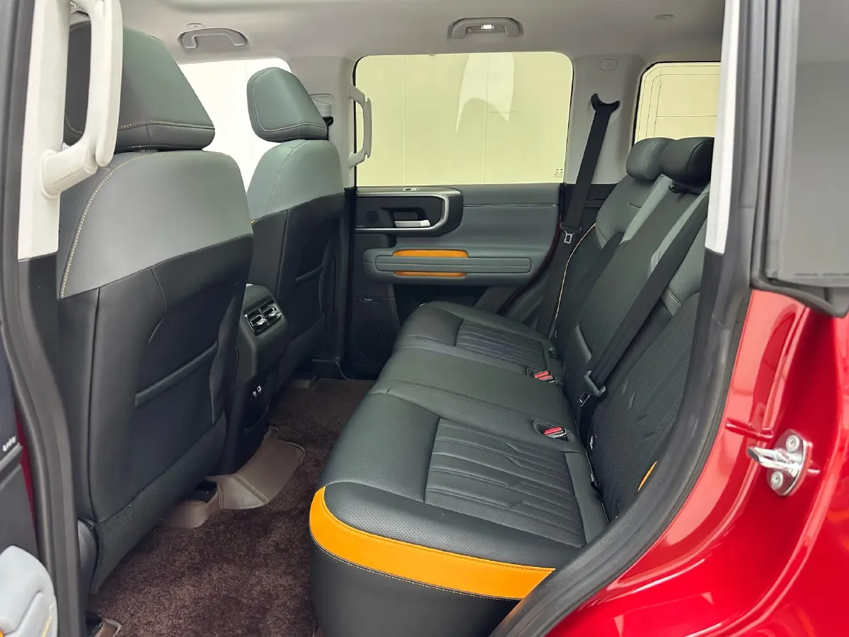 2024 Beijing BJ40 2.0T 245HP L4 8AT,autocango,china used car exporter,china ev exporter,chinese used car exporter,chinese used ev exporter