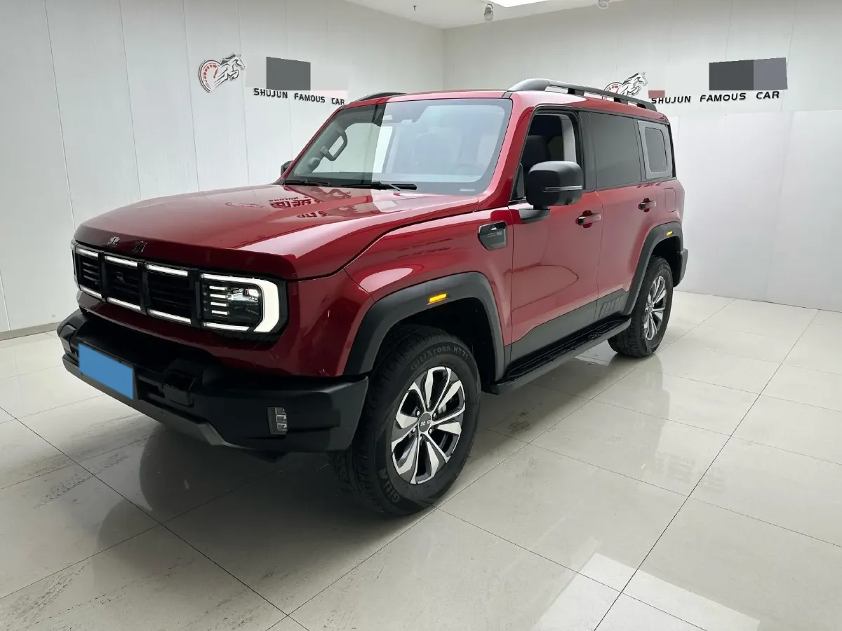 2024 Beijing BJ40 2.0T 245HP L4 8AT,autocango,china used car exporter,china ev exporter,chinese used car exporter,chinese used ev exporter