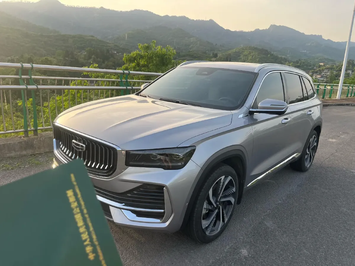 2021 Geely Monjaro 2.0T 218HP L4 7DCT,autocango,china used car exporter,china ev exporter,chinese used car exporter,chinese used ev exporter