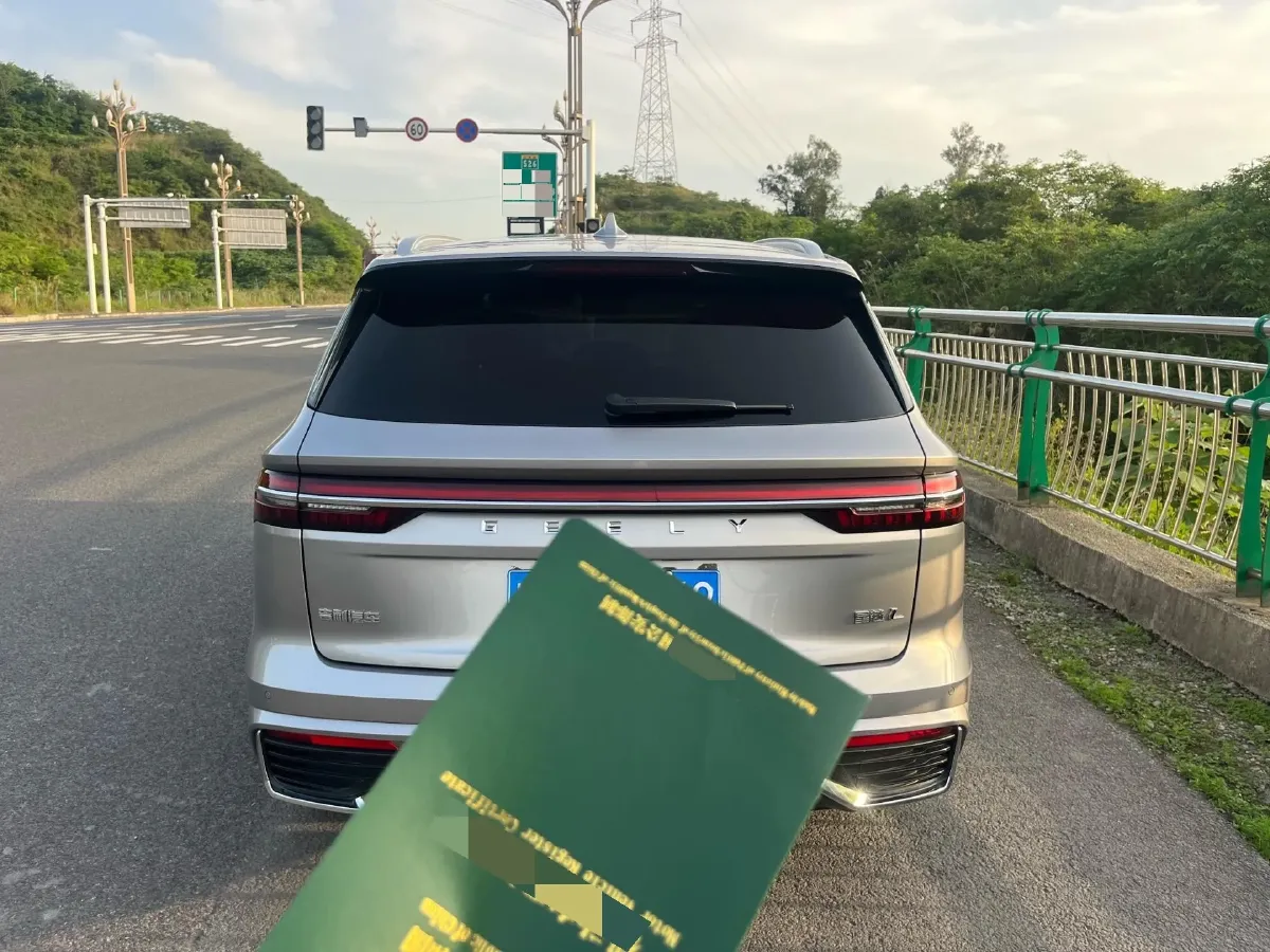 2021 Geely Monjaro 2.0T 218HP L4 7DCT,autocango,china used car exporter,china ev exporter,chinese used car exporter,chinese used ev exporter