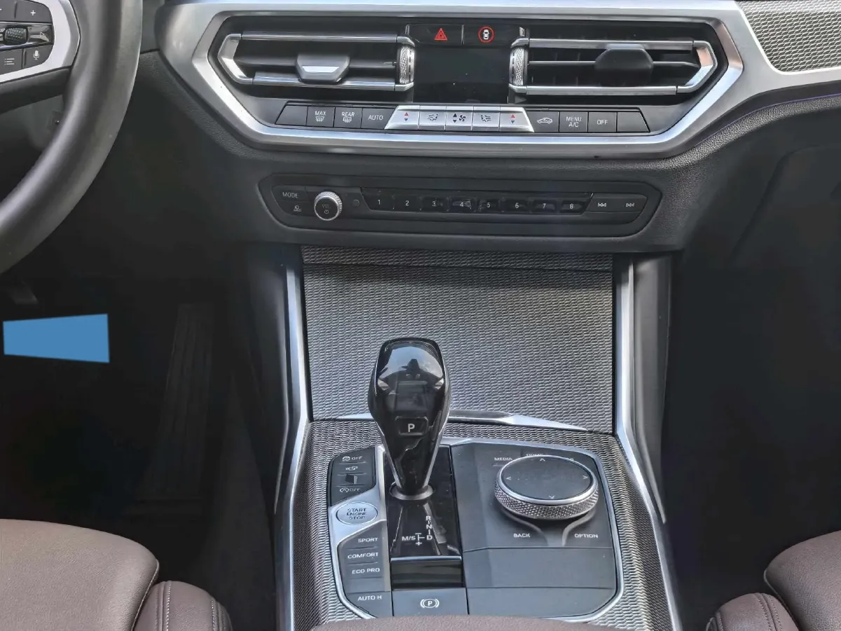 2020 BMW 3 Series 2.0T 184HP L4 8AT,autocango,china used car exporter,china ev exporter,chinese used car exporter,chinese used ev exporter