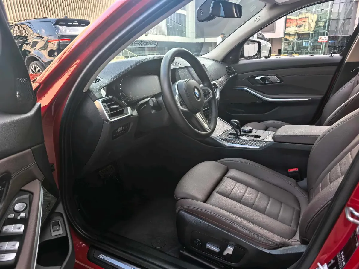 2020 BMW 3 Series 2.0T 184HP L4 8AT,autocango,china used car exporter,china ev exporter,chinese used car exporter,chinese used ev exporter