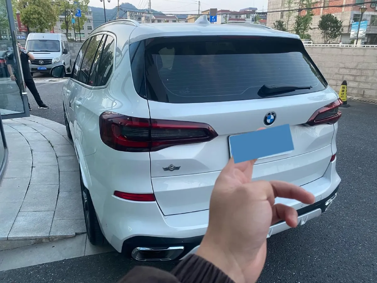 2022 BMW X5 2.0T 245HP L4 8AT,autocango,china used car exporter,china ev exporter,chinese used car exporter,chinese used ev exporter