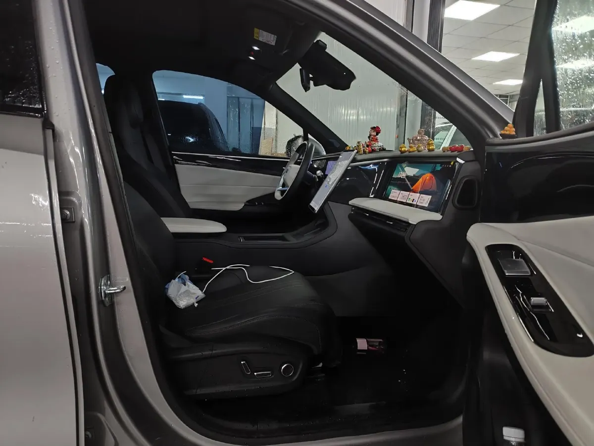 2024 Geely Galaxy L7 1.5T 163HP L4 3DHT PHEV 18.7KWH,autocango,china used car exporter,china ev exporter,chinese used car exporter,chinese used ev exporter