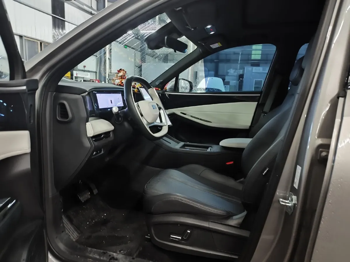 2024 Geely Galaxy L7 1.5T 163HP L4 3DHT PHEV 18.7KWH,autocango,china used car exporter,china ev exporter,chinese used car exporter,chinese used ev exporter