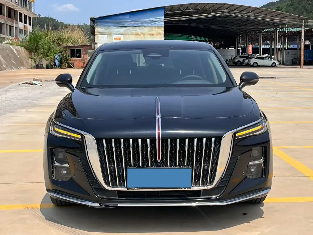 2023 HongQi H5 2.0T 224HP L4 8AT,autocango,china used car exporter,china ev exporter,chinese used car exporter,chinese used ev exporter