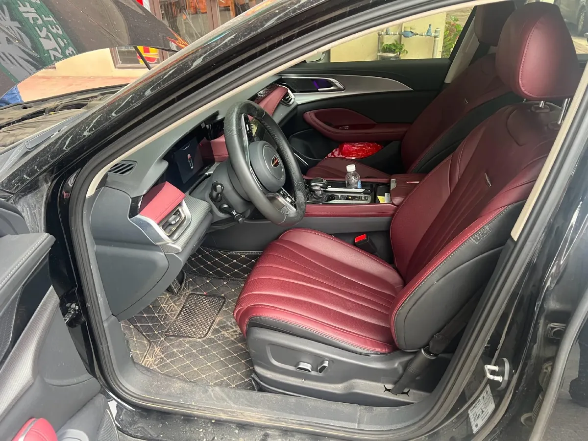 2023 HongQi H5 2.0T 224HP L4 8AT,autocango,china used car exporter,china ev exporter,chinese used car exporter,chinese used ev exporter