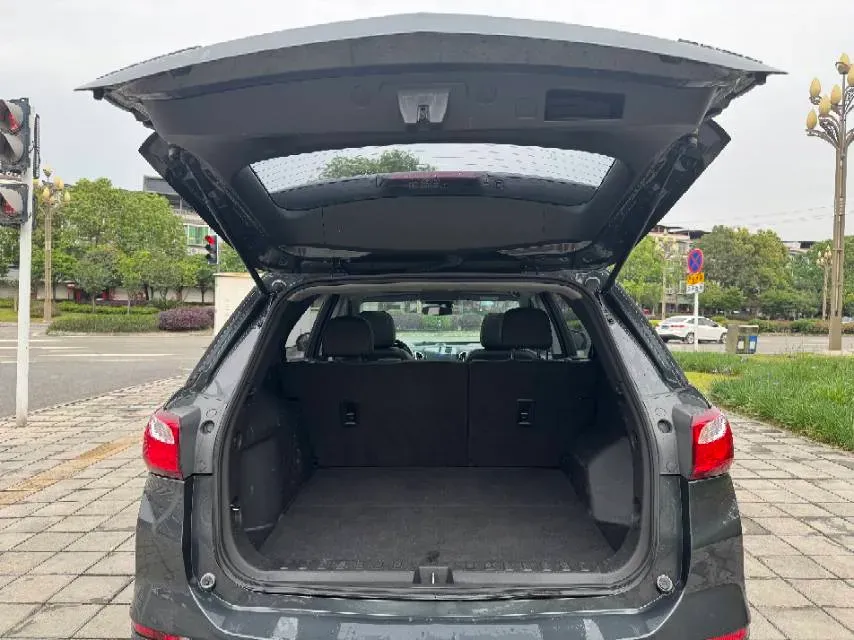 2018 Chevrolet Equinox 1.5T 180HP L4 6AT,autocango,china used car exporter,china ev exporter,chinese used car exporter,chinese used ev exporter