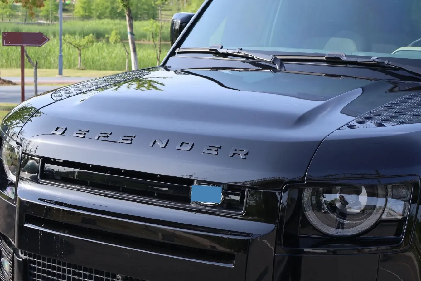 2021 Land Rover Defender 3.0T 400HP L6 8AT,autocango,china used car exporter,china ev exporter,chinese used car exporter,chinese used ev exporter