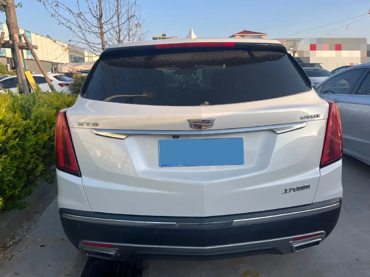 2021 Cadillac XT5 2.0T 237HP L4 9AT,autocango,china used car exporter,china ev exporter,chinese used car exporter,chinese used ev exporter