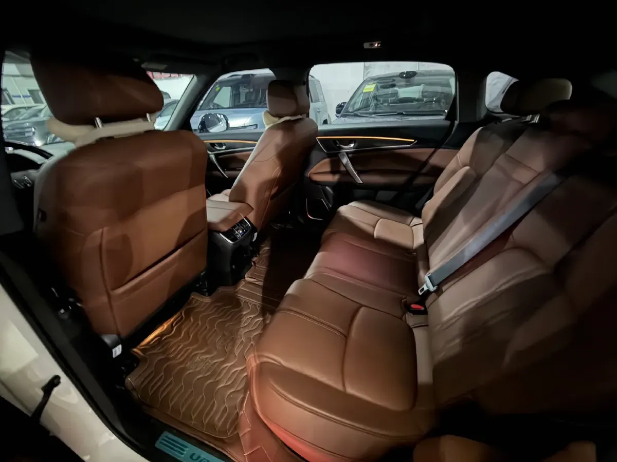 2020 Honda UR-V 2.0T 272HP L4 9AT,autocango,china used car exporter,china ev exporter,chinese used car exporter,chinese used ev exporter