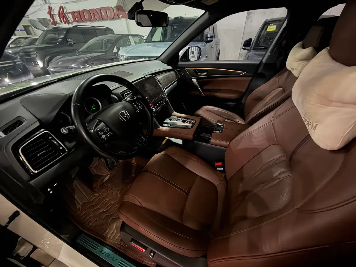 2020 Honda UR-V 2.0T 272HP L4 9AT,autocango,china used car exporter,china ev exporter,chinese used car exporter,chinese used ev exporter