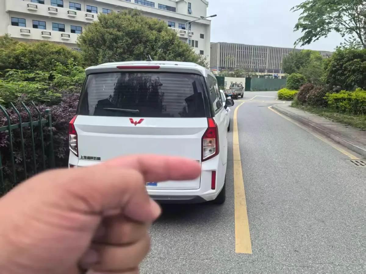 2021 WuLing ZhengChen 1.5T 147HP L4 6MT,autocango,china used car exporter,china ev exporter,chinese used car exporter,chinese used ev exporter