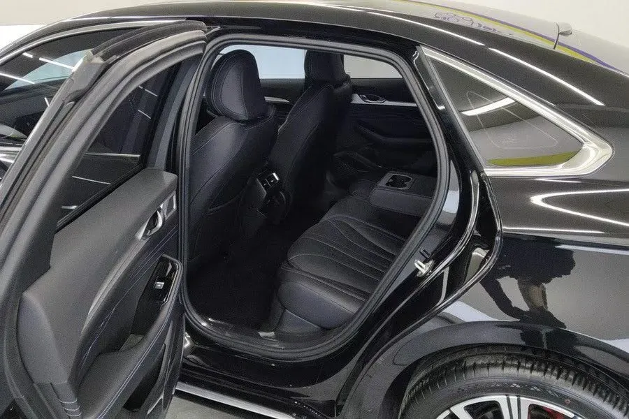 2025 Geely Preface 1.5T 181HP L4 7DCT,autocango,china used car exporter,china ev exporter,chinese used car exporter,chinese used ev exporter