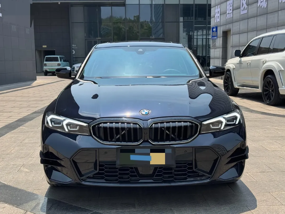 2025 BMW 3 Series 2.0T 245HP L4 8AT,autocango,china used car exporter,china ev exporter,chinese used car exporter,chinese used ev exporter