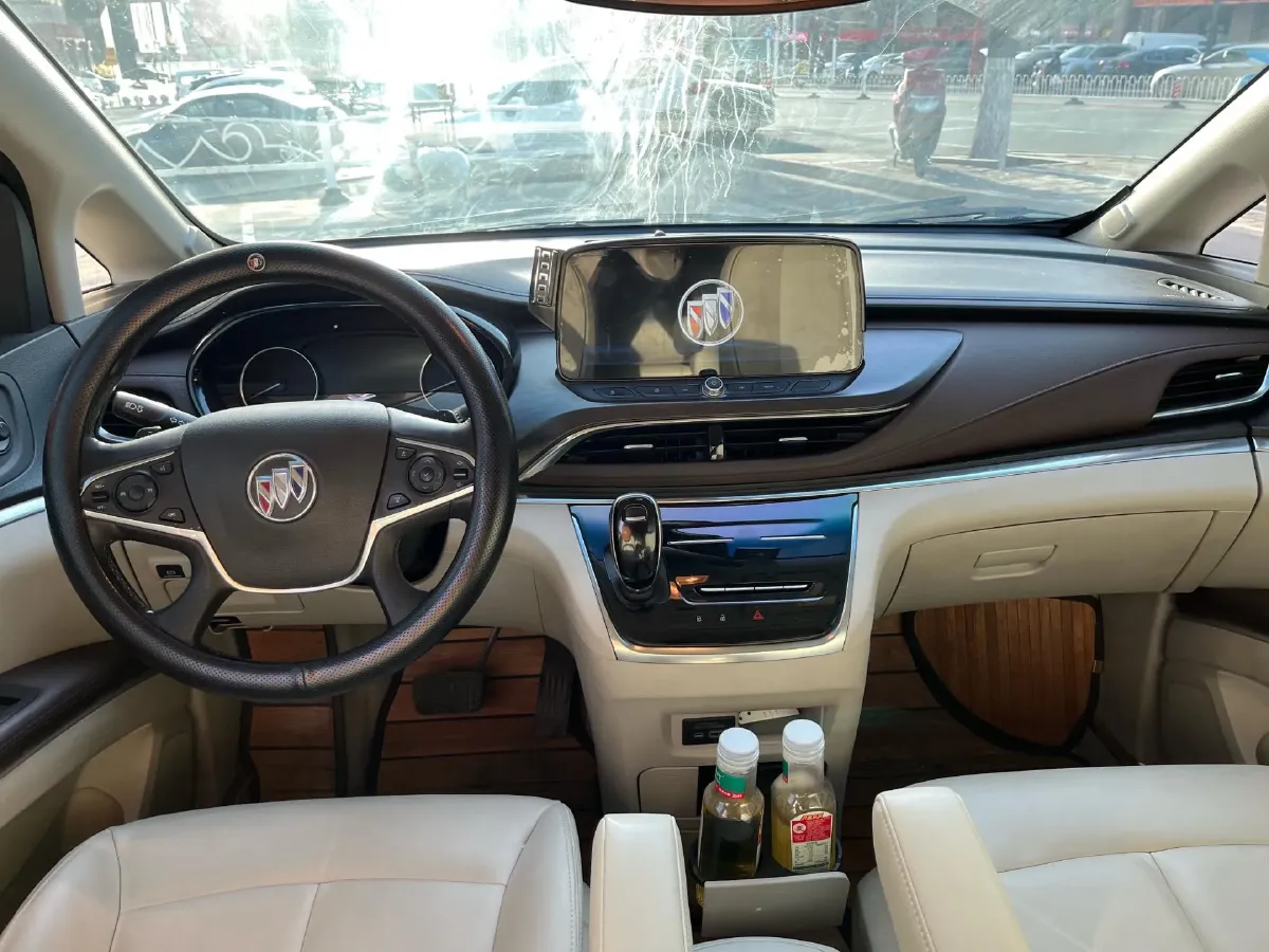 2021 Buick GL8 2.0T 237HP L4 9AT,autocango,china used car exporter,china ev exporter,chinese used car exporter,chinese used ev exporter