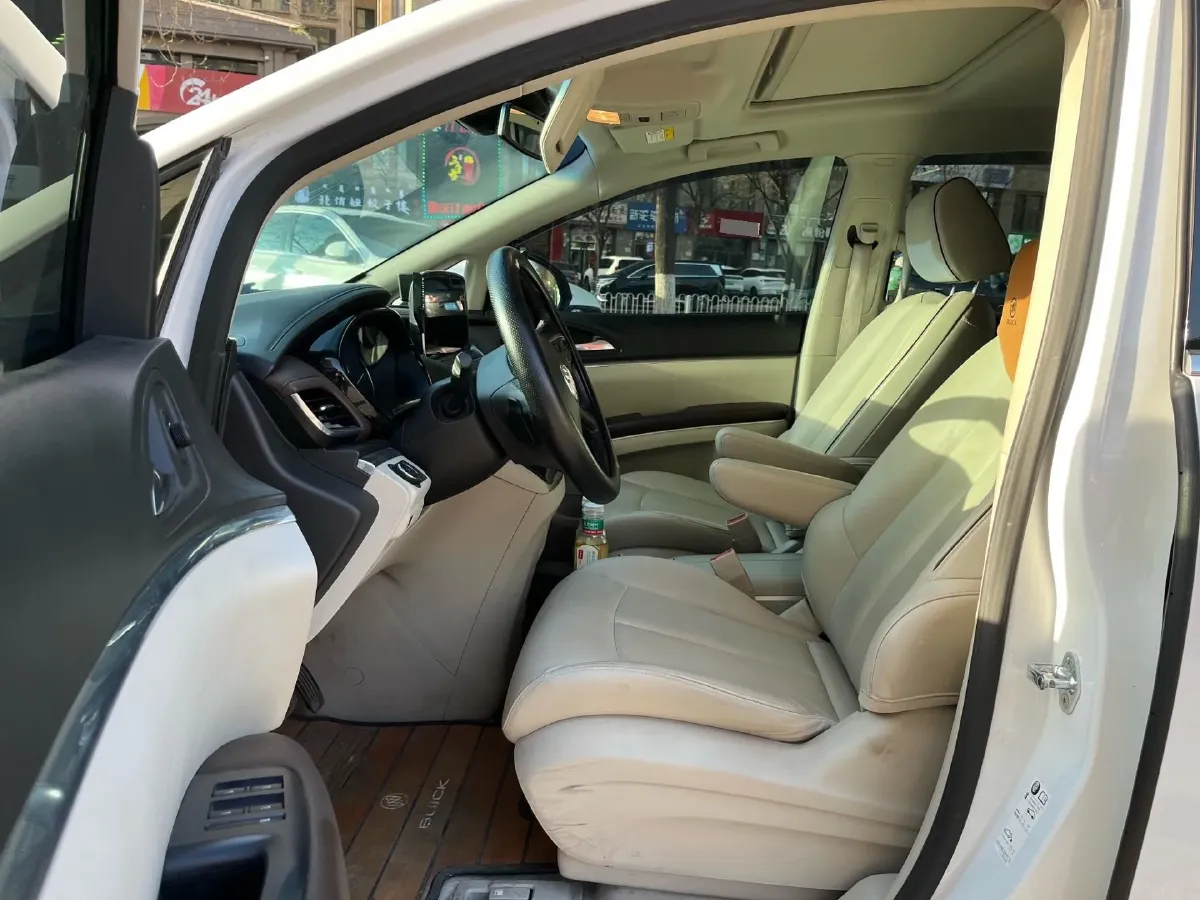 2021 Buick GL8 2.0T 237HP L4 9AT,autocango,china used car exporter,china ev exporter,chinese used car exporter,chinese used ev exporter