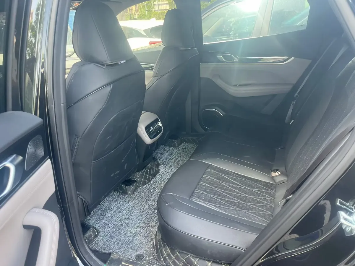 2025 Geely StarRay 1.5T 181HP L4 7DCT,autocango,china used car exporter,china ev exporter,chinese used car exporter,chinese used ev exporter