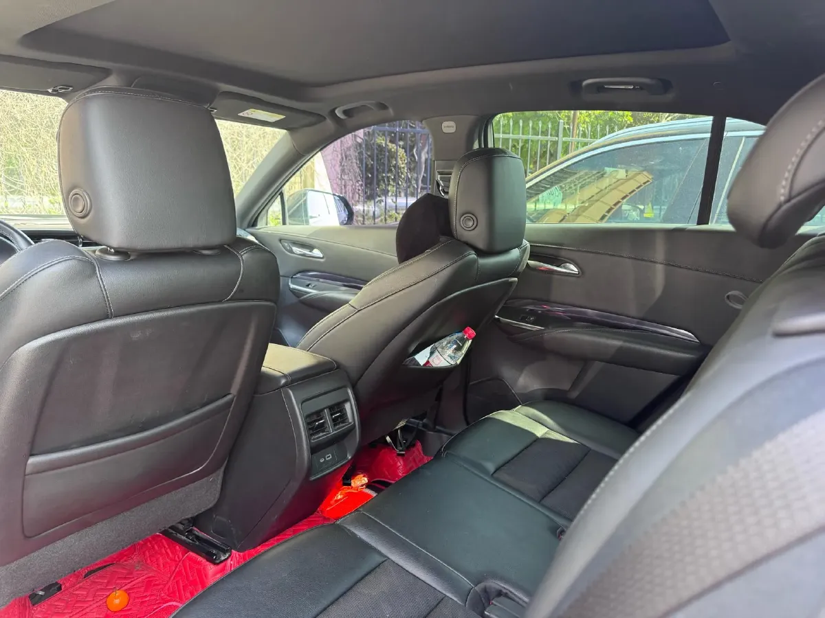 2022 Cadillac XT4 2.0T 237HP L4 9AT,autocango,china used car exporter,china ev exporter,chinese used car exporter,chinese used ev exporter