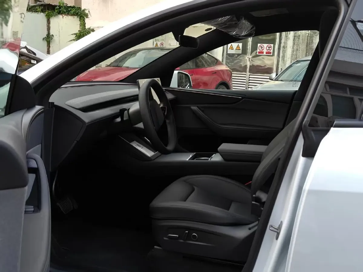 2026 Tesla Model Y BEV,autocango,china used car exporter,china ev exporter,chinese used car exporter,chinese used ev exporter