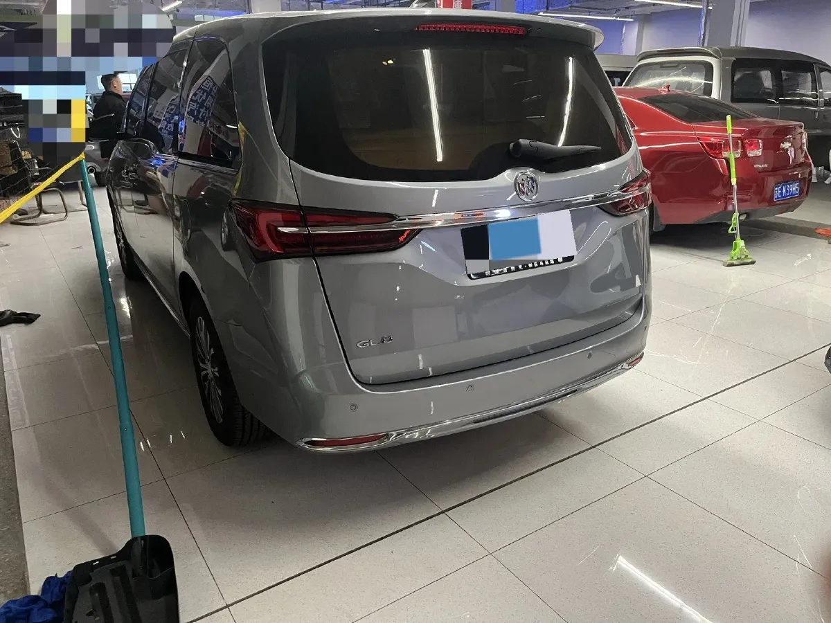 2023 Buick GL8 2.0T 237HP L4 9AT,autocango,china used car exporter,china ev exporter,chinese used car exporter,chinese used ev exporter
