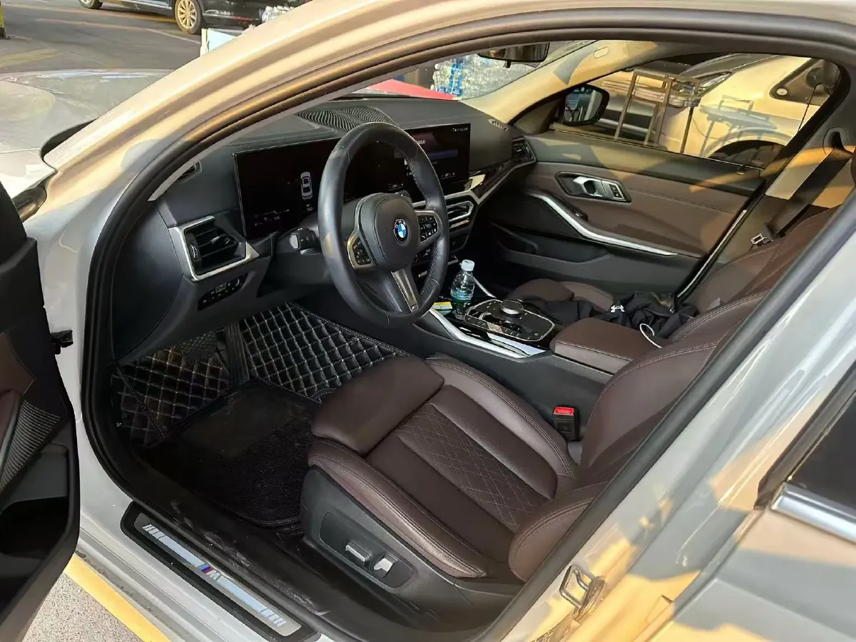 2023 BMW 3 Series 2.0T 156HP L4 8AT,autocango,china used car exporter,china ev exporter,chinese used car exporter,chinese used ev exporter