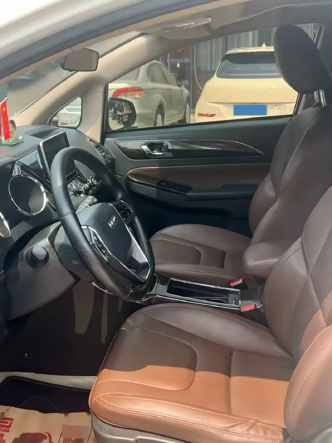 2017 LiFan XuanLang 1.5T 141HP L4 8AT,autocango,china used car exporter,china ev exporter,chinese used car exporter,chinese used ev exporter