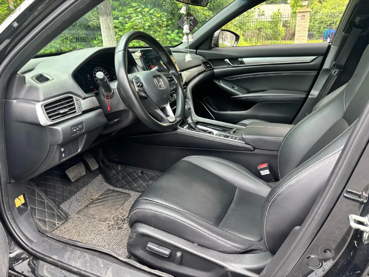 2022 Honda Inspire 1.5T 194HP L4 CVT,autocango,china used car exporter,china ev exporter,chinese used car exporter,chinese used ev exporter