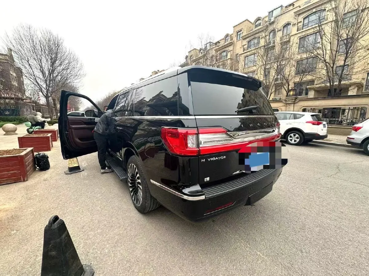 2020 Lincoln Navigator 3.5T 388HP V6 10AT,autocango,china used car exporter,china ev exporter,chinese used car exporter,chinese used ev exporter
