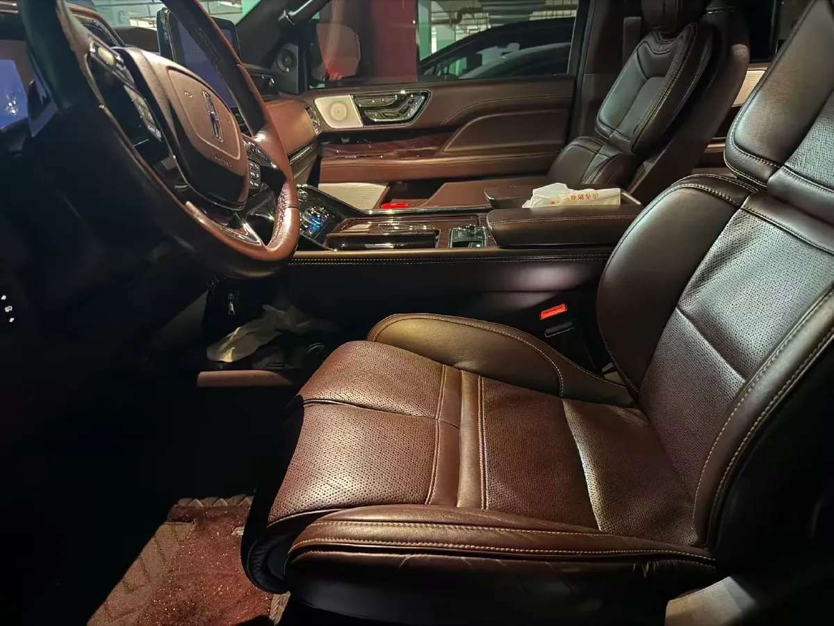 2020 Lincoln Navigator 3.5T 388HP V6 10AT,autocango,china used car exporter,china ev exporter,chinese used car exporter,chinese used ev exporter