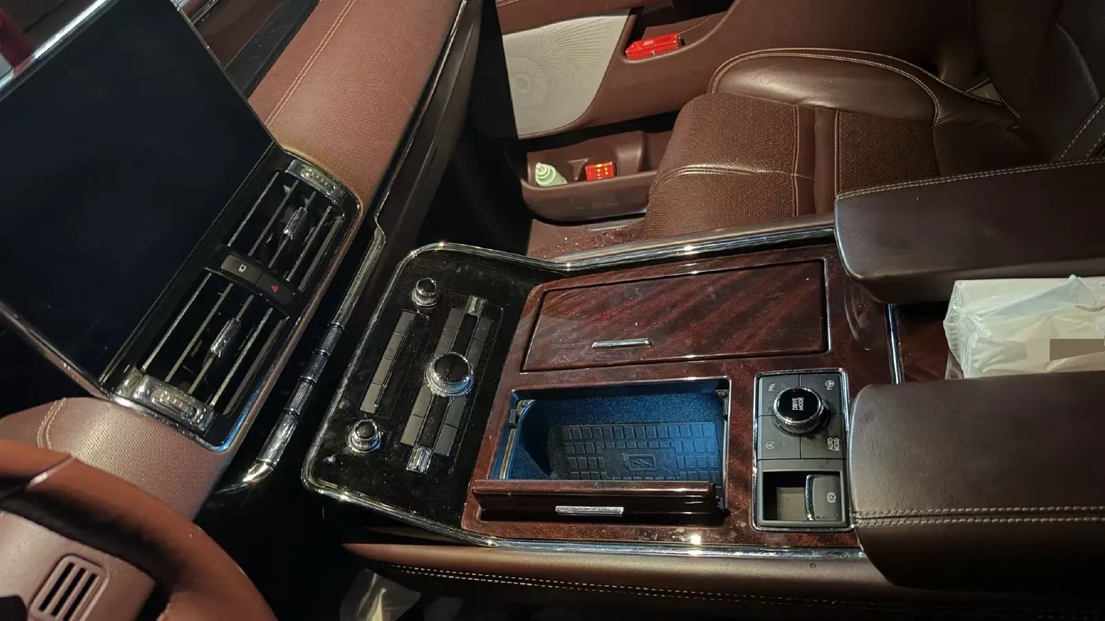 2020 Lincoln Navigator 3.5T 388HP V6 10AT,autocango,china used car exporter,china ev exporter,chinese used car exporter,chinese used ev exporter