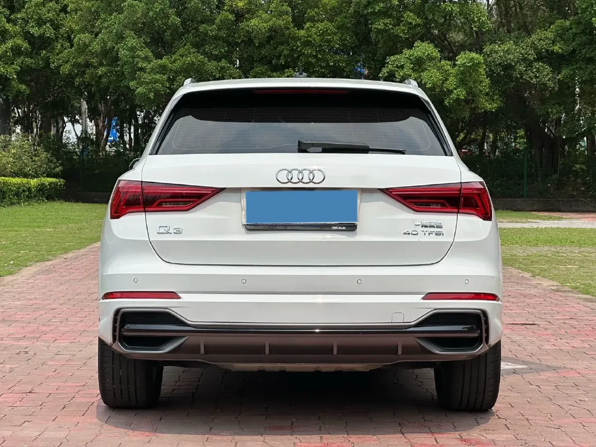 2023 Audi Q3 2.0T 186HP L4 7DCT,autocango,china used car exporter,china ev exporter,chinese used car exporter,chinese used ev exporter