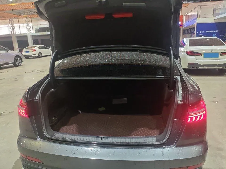 2020 Audi A6L 2.0T 190HP L4 7DCT,autocango,china used car exporter,china ev exporter,chinese used car exporter,chinese used ev exporter