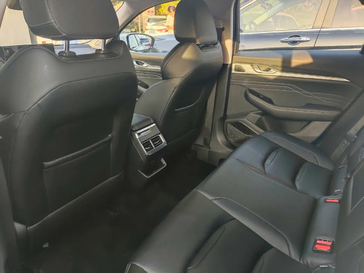 2023 Geely Preface 2.0T 190HP L4 7DCT,autocango,china used car exporter,china ev exporter,chinese used car exporter,chinese used ev exporter