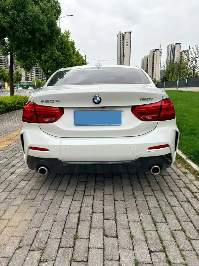 2020 BMW 1 Series 1.5T 140HP L3 7DCT,autocango,china used car exporter,china ev exporter,chinese used car exporter,chinese used ev exporter