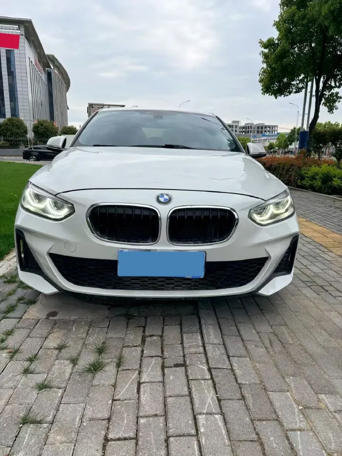 2020 BMW 1 Series 1.5T 140HP L3 7DCT,autocango,china used car exporter,china ev exporter,chinese used car exporter,chinese used ev exporter