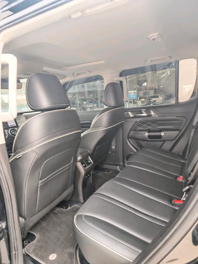 2023 Tank 300 2.0T 227HP L4 8AT,autocango,china used car exporter,china ev exporter,chinese used car exporter,chinese used ev exporter