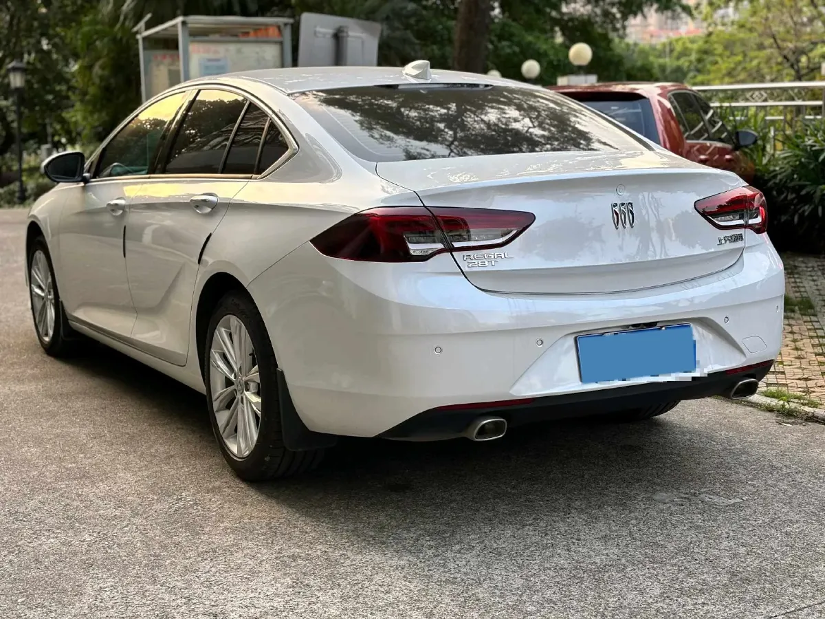 2024 Buick Regal 2.0T 237HP L4 9AT,autocango,china used car exporter,china ev exporter,chinese used car exporter,chinese used ev exporter