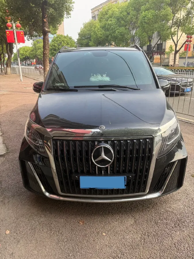 2021 Mercedes-Benz Vito 2.0T 211HP L4 9AT,autocango,china used car exporter,china ev exporter,chinese used car exporter,chinese used ev exporter