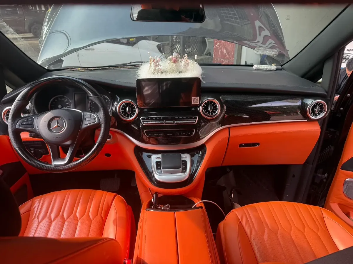 2021 Mercedes-Benz Vito 2.0T 211HP L4 9AT,autocango,china used car exporter,china ev exporter,chinese used car exporter,chinese used ev exporter