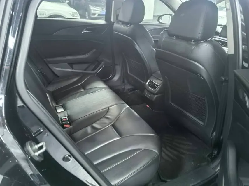 2020 HongQi H5 1.5T 169HP L4 7DCT,autocango,china used car exporter,china ev exporter,chinese used car exporter,chinese used ev exporter