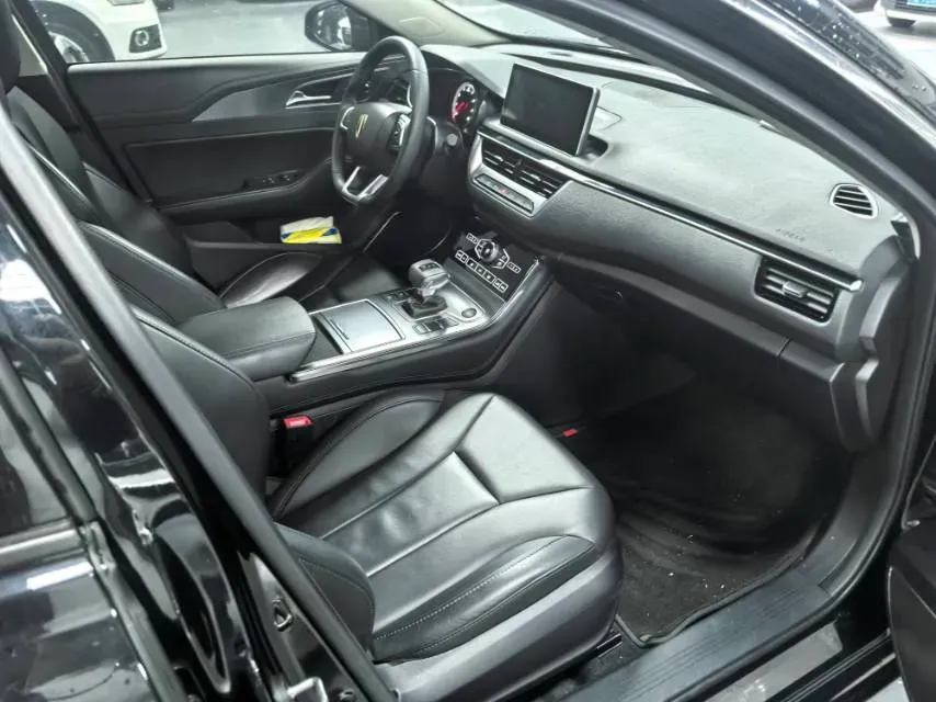 2020 HongQi H5 1.5T 169HP L4 7DCT,autocango,china used car exporter,china ev exporter,chinese used car exporter,chinese used ev exporter